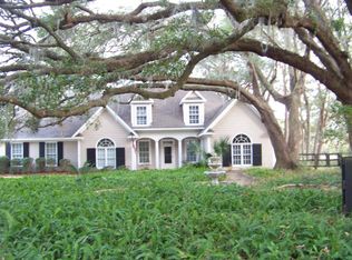 28 Barnwell Dr, Beaufort, SC 29907