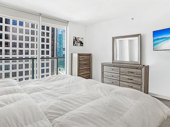 2nd image of 500 Brickell Ave APT 2508