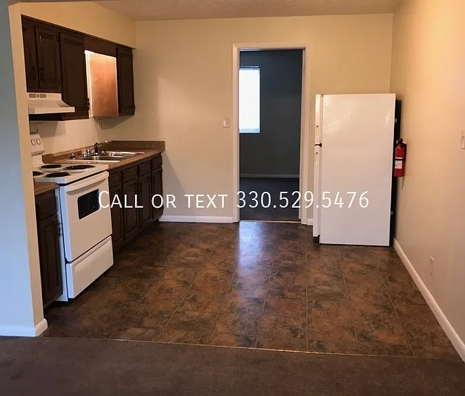 591 E Buchtel Ave — Photo 13