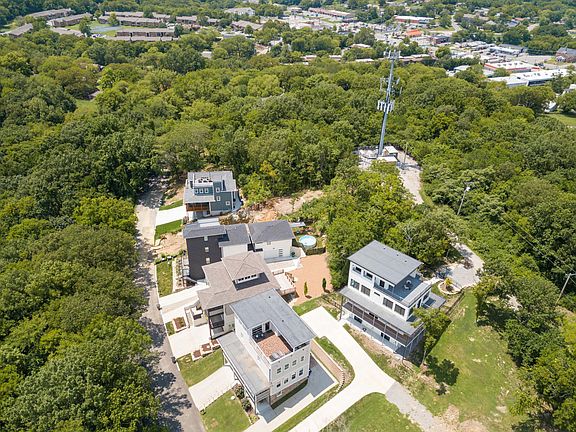 4th image of 6128 Hill Cir