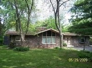 4N163 Pine Grove Ave, Bensenville, IL 60106
