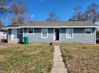 2208 Pacific St, Orange, TX 77630