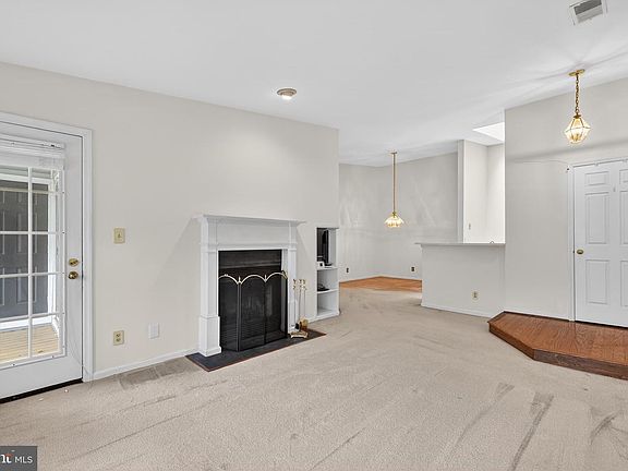 5th image of 7504 Ashby Ln Unit L