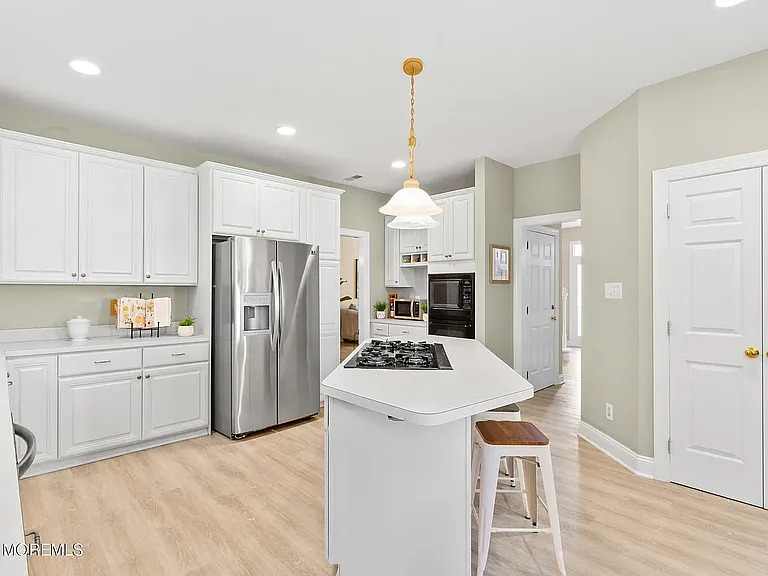3 Brent Dr — Photo 3