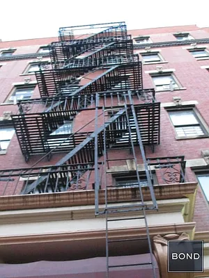 Rented by Bond New York | media 35