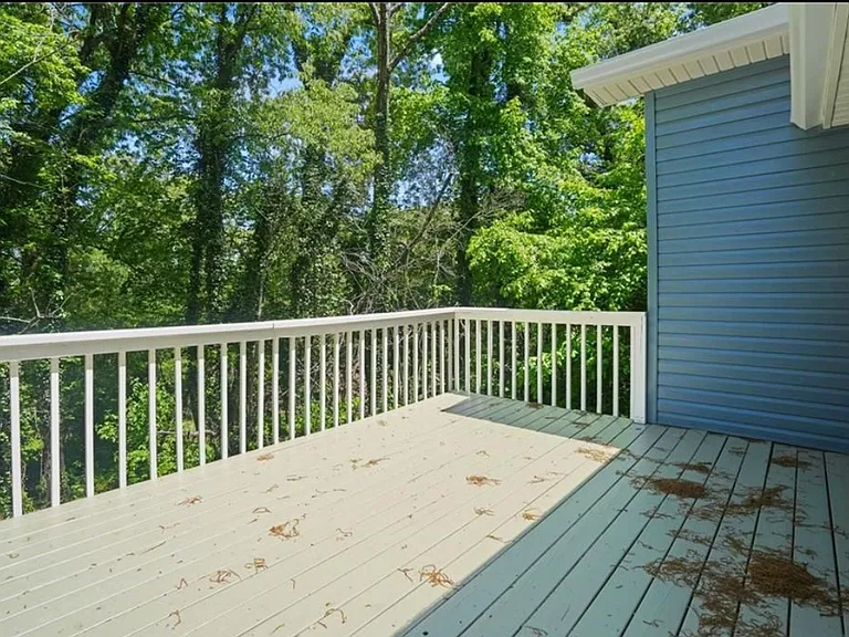 703 Navaho Ct — Photo 16