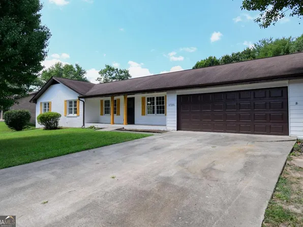 1725 Norton Estates Dr, Snellville, GA 30078