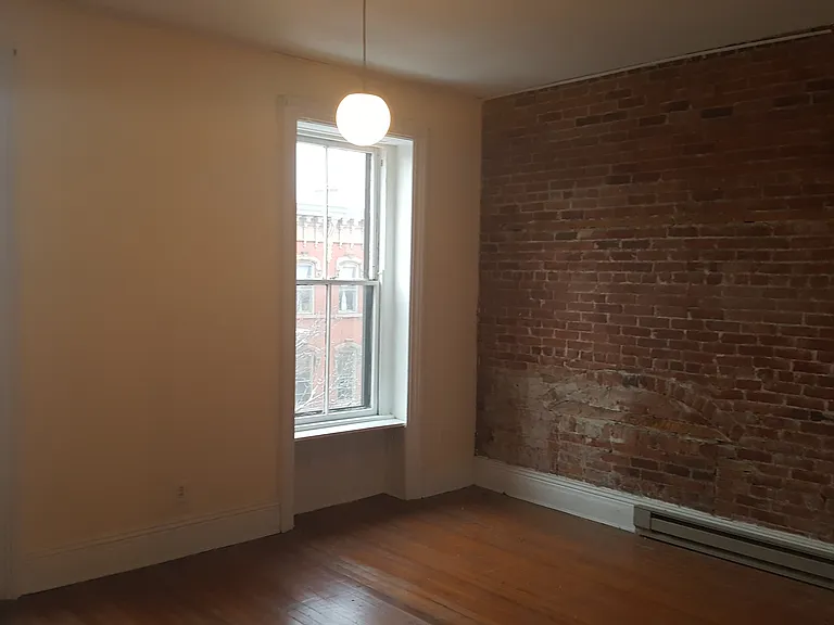 4 Irving Pl #3 — Photo 3