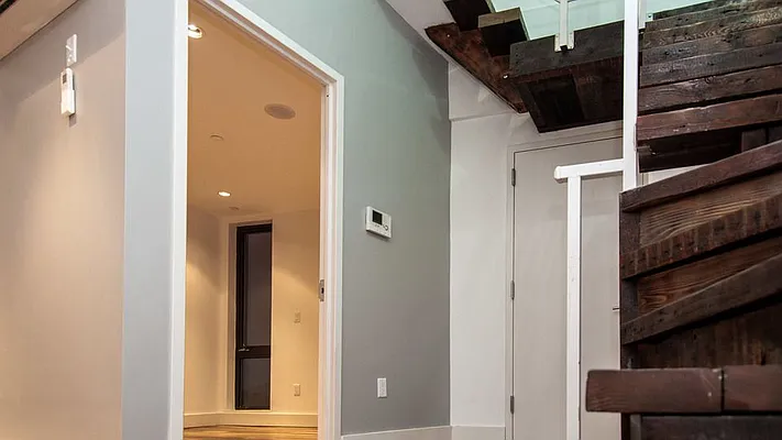 Rented by Nooklyn NYC LLC | media 50