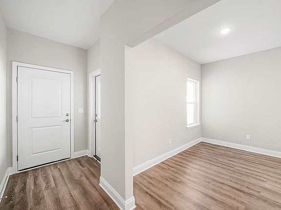 5th image of 144 Canvas Ln