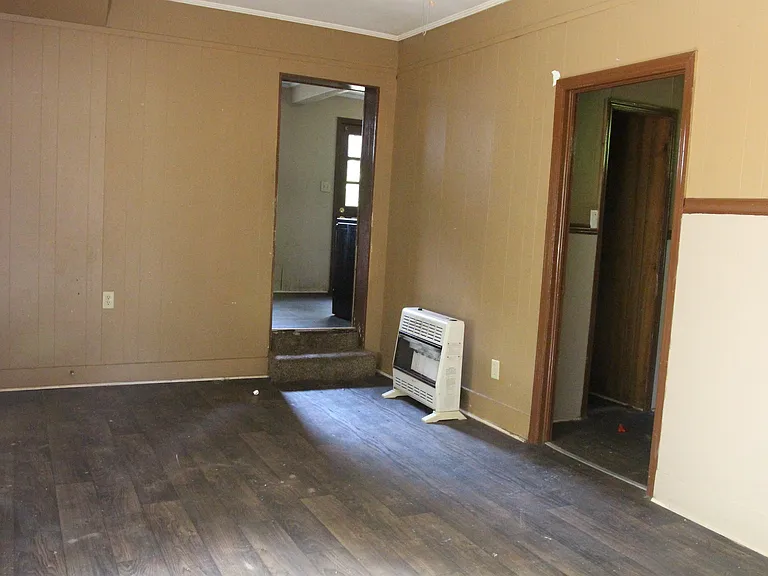 921 W 4th Ave #B — Photo 5