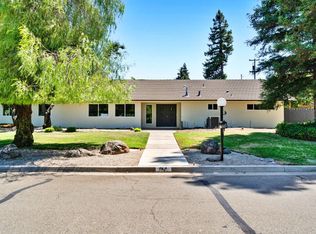 665 W Dovewood Ln, Fresno, CA