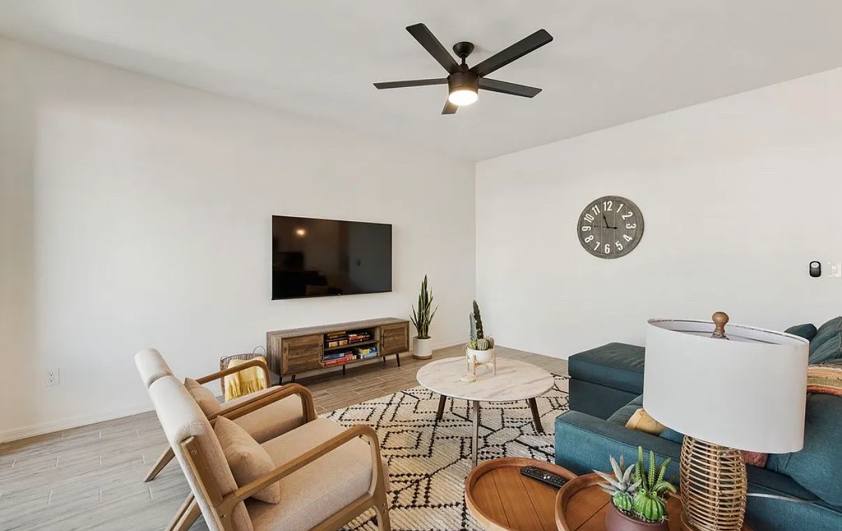 3 bed, 1779 sqft, $3,450 — Photo 4
