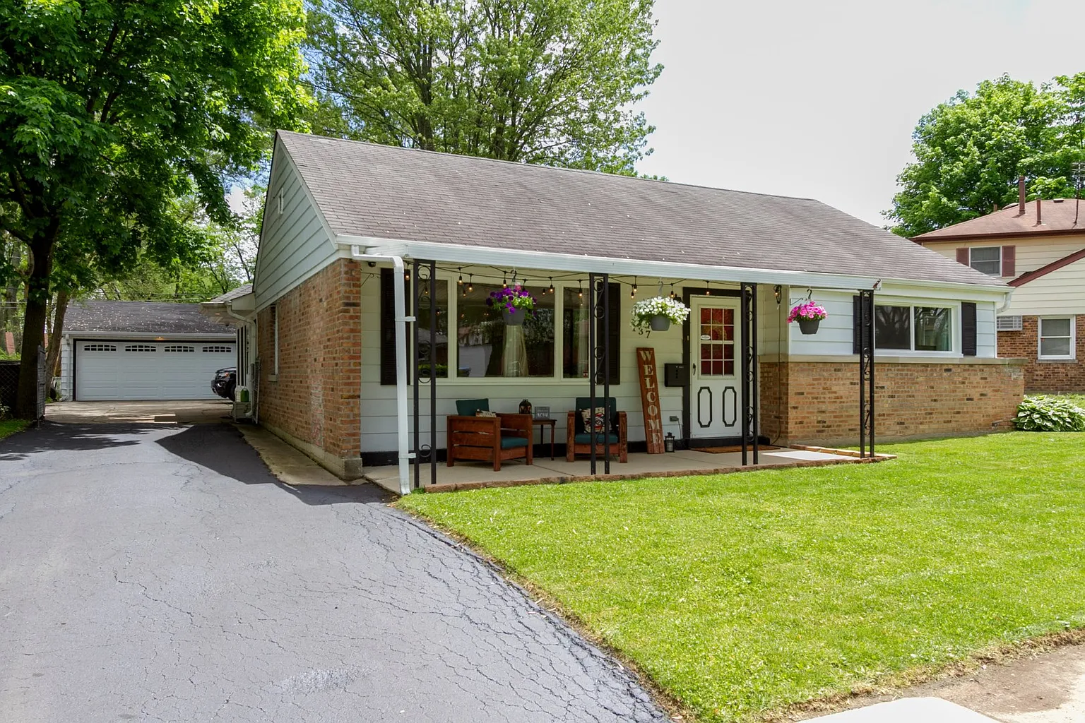 137 Peach St photo 1