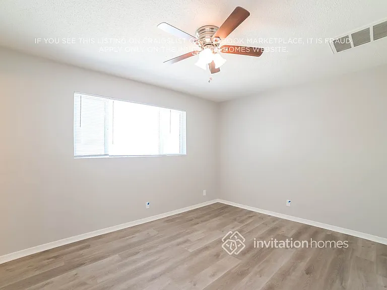 3326 W Larkspur Dr — Photo 9
