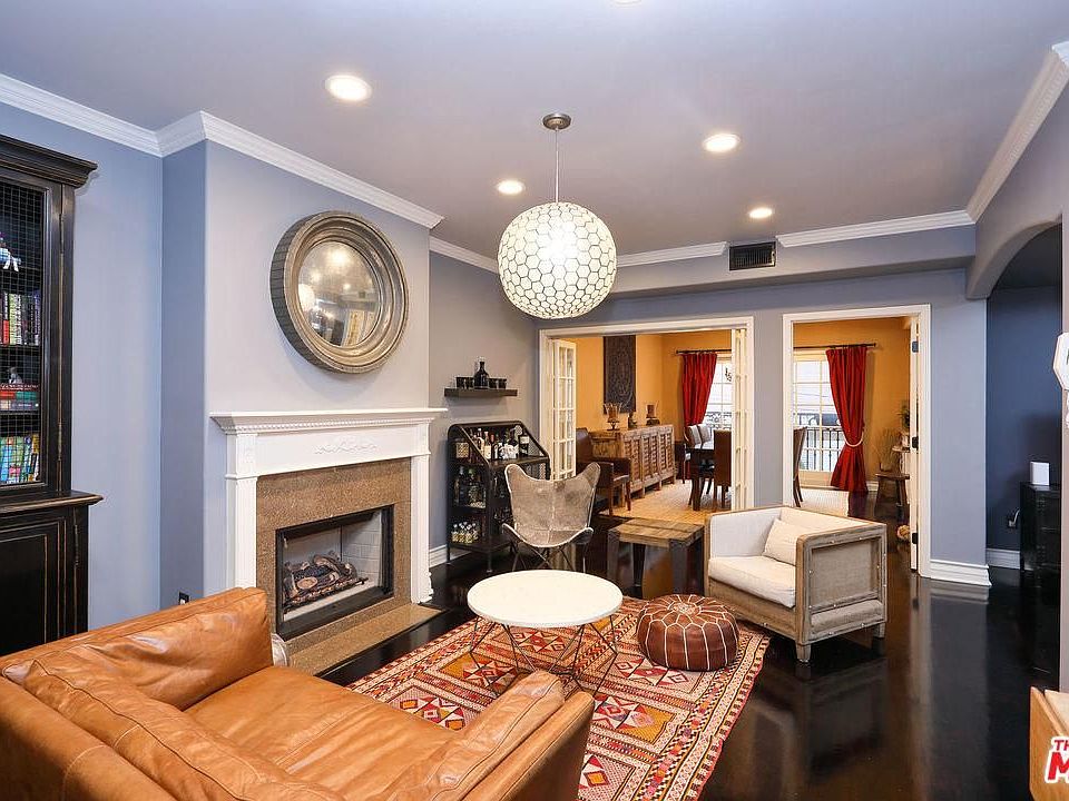 1st image of 1253 Granville Ave #103