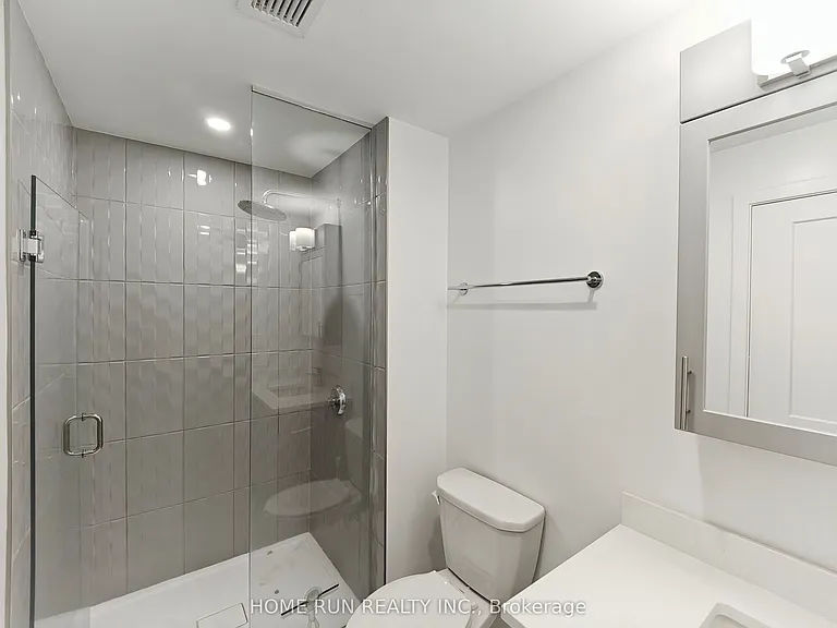 340 Queen St #2502 — Photo 13