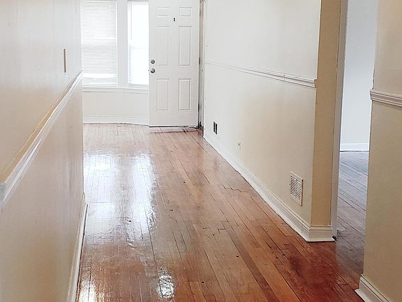 3rd image of 7653 S Dobson Ave #1