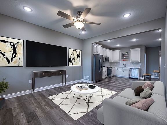 5th image of 1203 William Pl #C