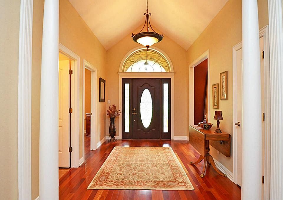 2nd image of 27514 Oak Ranch Dr