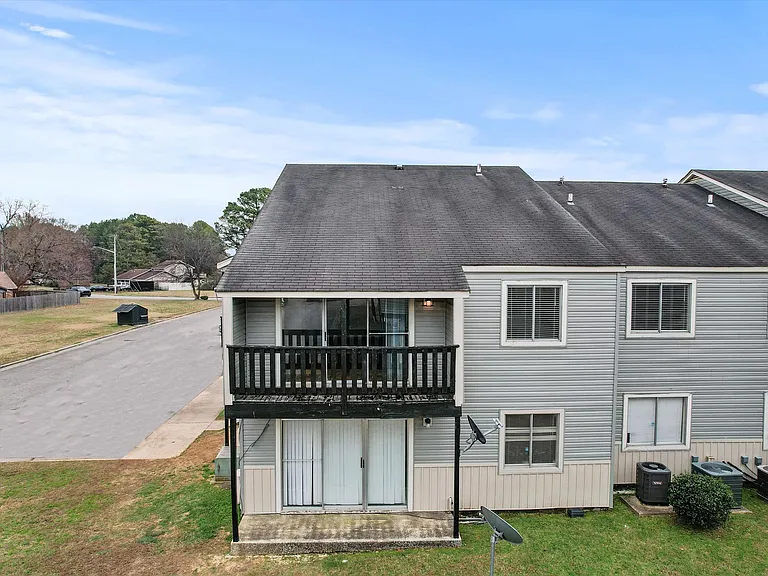 Blossom Wood Apartments — Photo 19