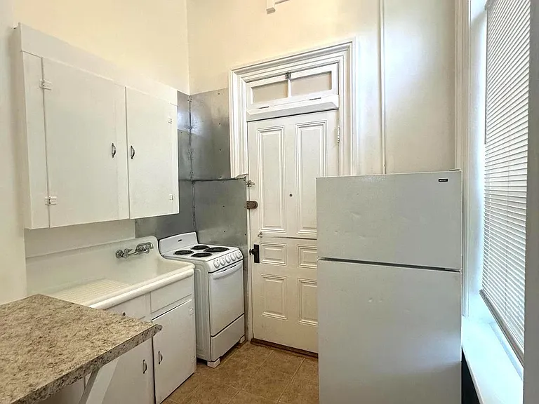 203 S Prospect St #2 — Photo 9