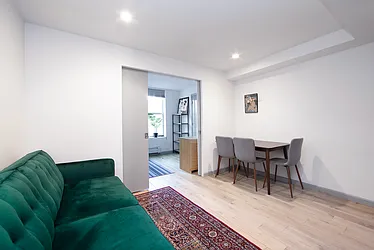 Rented by R New York