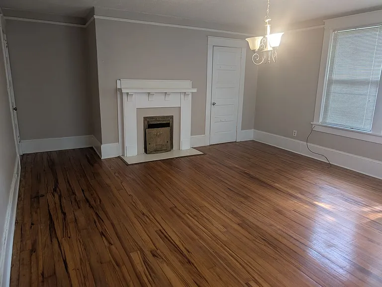 207 W Main St — Photo 13