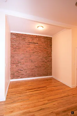 Rented by R New York | media 4