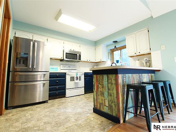 5th image of 203 Carolina Dr