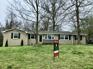 424 Bonnawood Dr, Hermitage, TN 37076