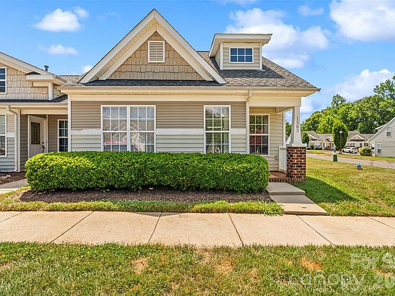2nd image of 1583 Tiana Way