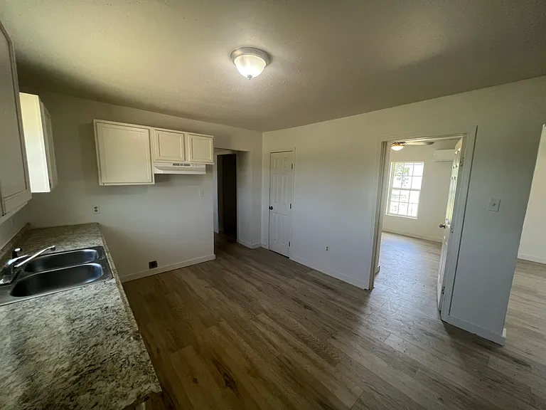 407 Mulberry St — Photo 11
