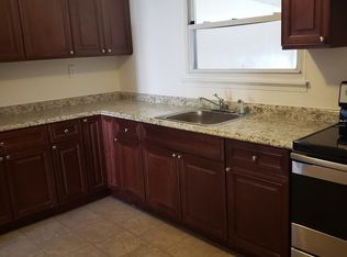 4 Royal Ct, Willingboro, NJ 08046