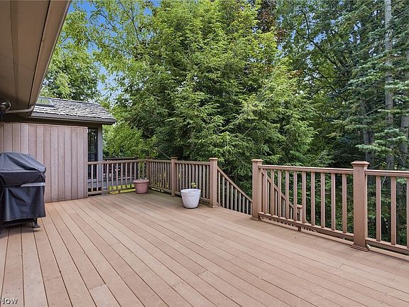 4th image of 483-15 Concord Downs Ln