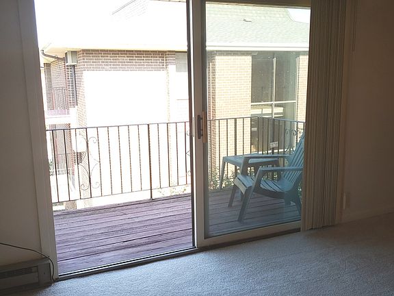 4th image of 15812 Terrace Dr #Oak3