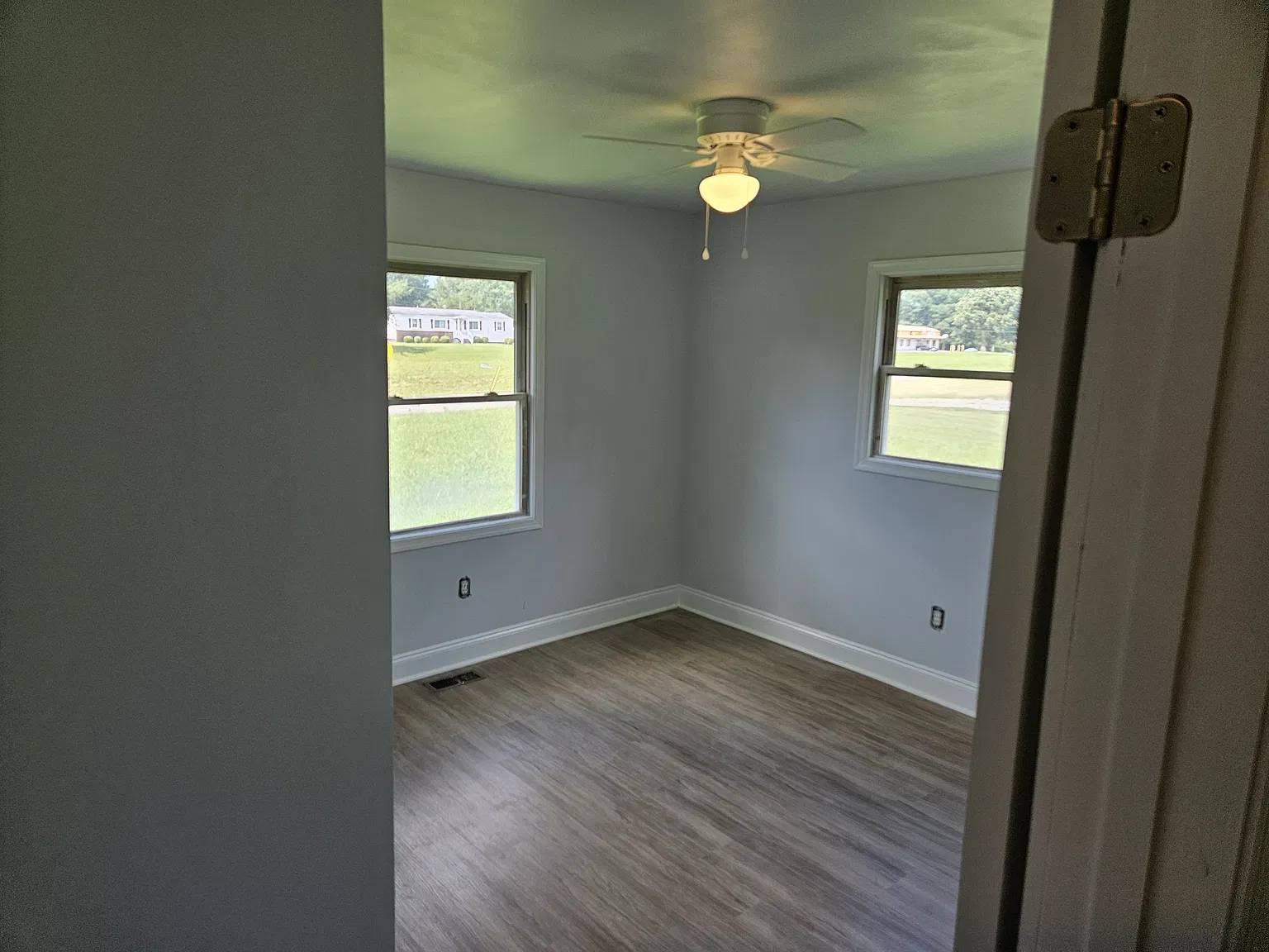 3 bed, 920 sqft, $1,700 — Photo 4