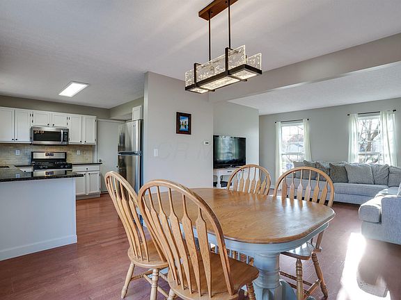 5th image of 9020 Holquest Dr