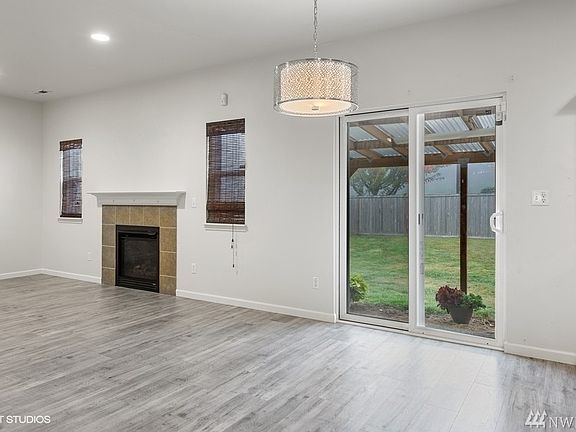 4th image of 11825 SE 239th Ct #65