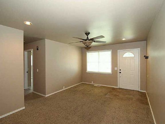 2nd image of 767 N Moccasin Pl