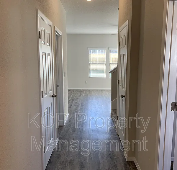 1127 S Kingfisher Ln — Photo 7