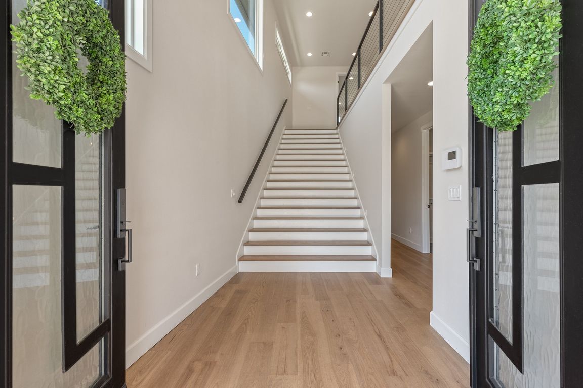 next background image