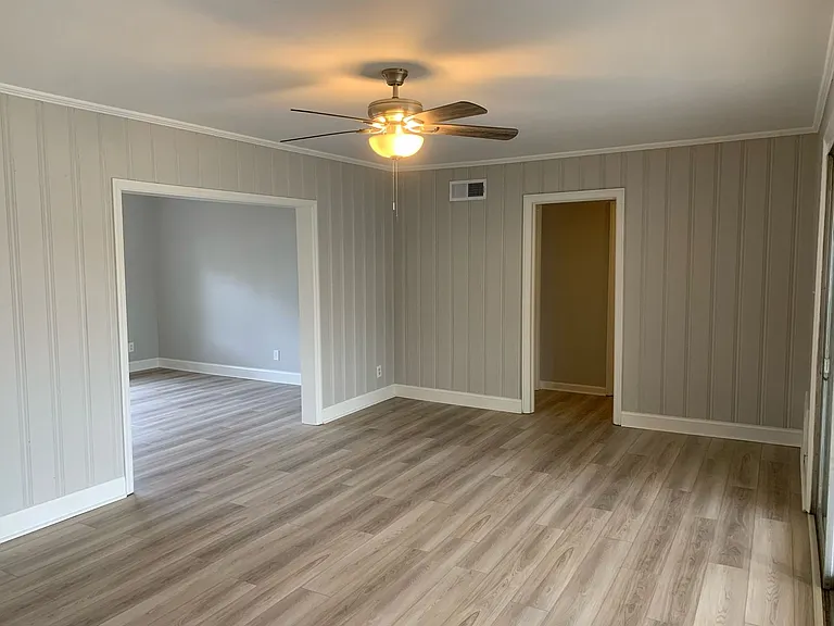 5 Berkley Pl — Photo 9