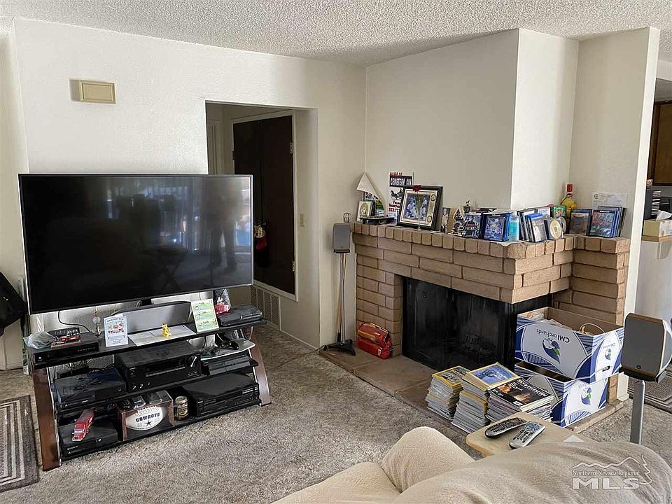 2nd image of 2108 Roundhouse Rd