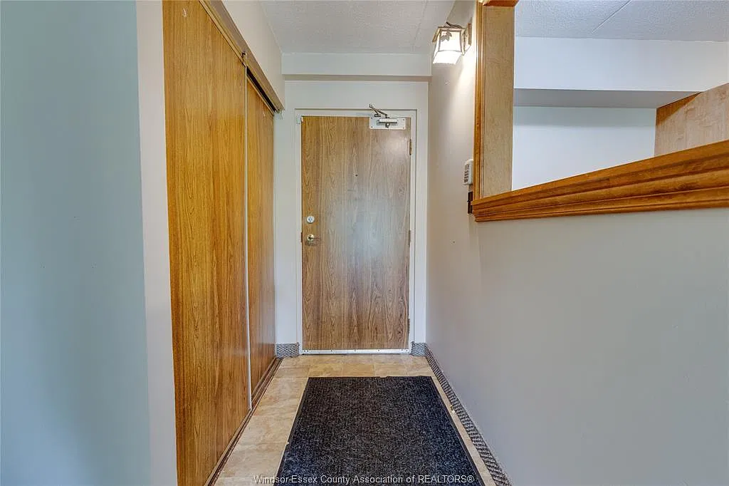 2 bed, 1.0 bath, 720 sqft, $1,600 — Photo 4