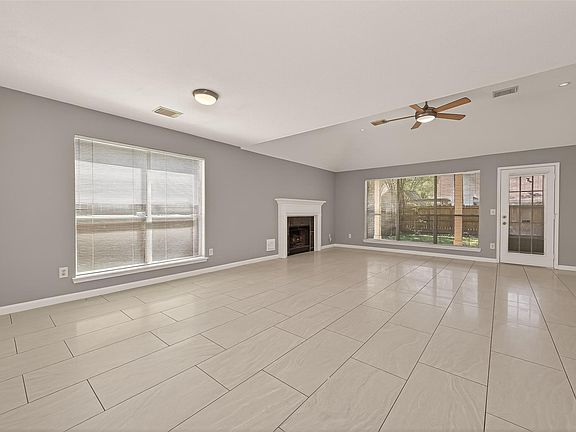 3rd image of 19 Evening Song Ct