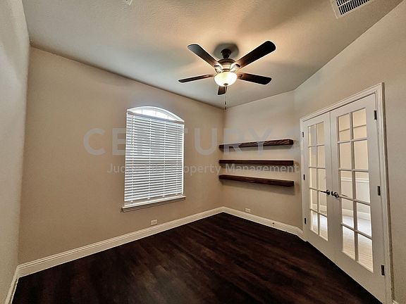 2nd image of 3200 Treyburn Ln