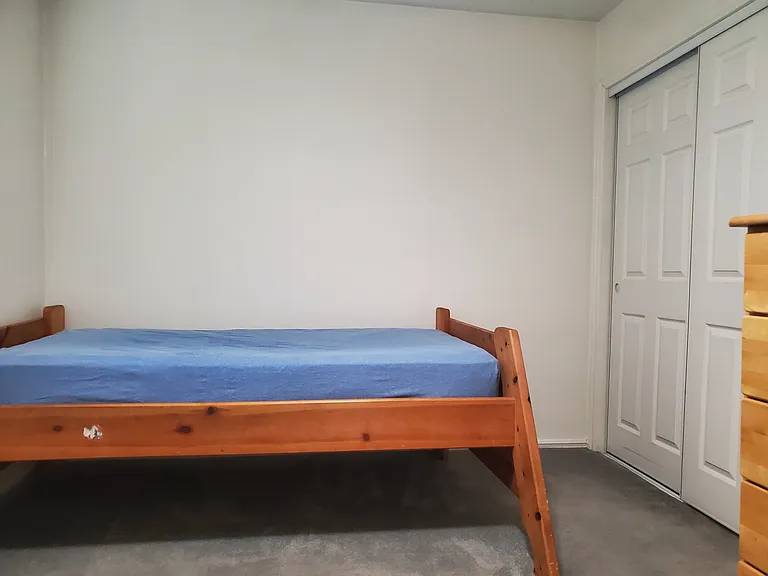 802 Acacia Ave #2 — Photo 4