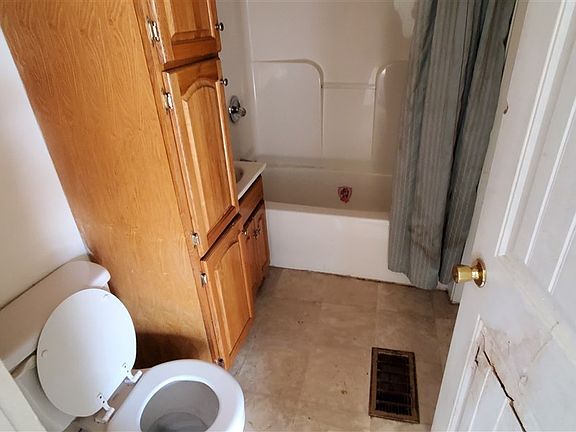 5th image of 325 Mansion Ave