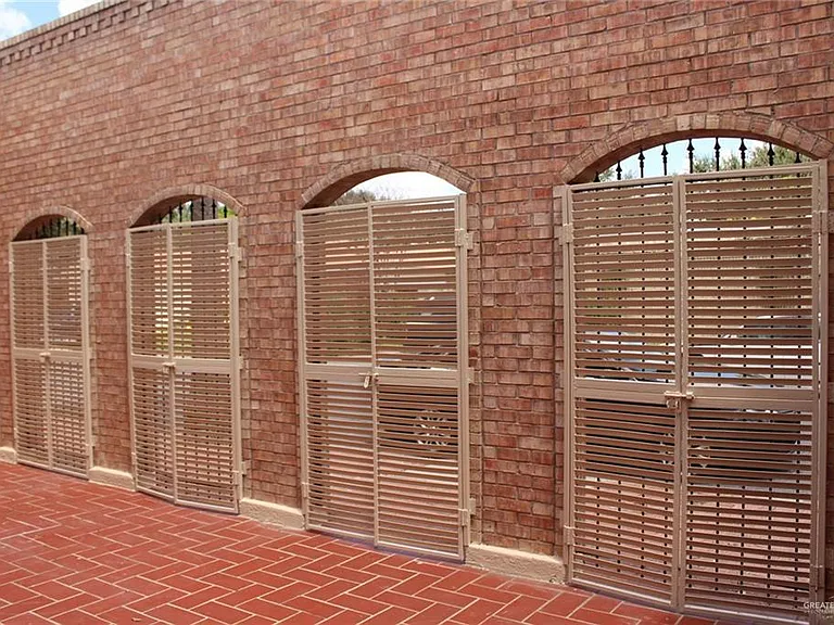 705 Kerry Ln — Photo 28